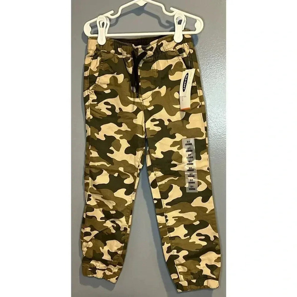 NWT Old Navy Camo Joggers - Kids 5T - Picture 1 of 3
